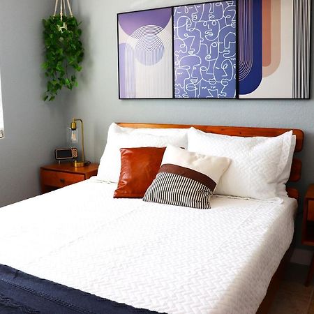 Luxury Studio Suite Close To Tampa Airport Екстер'єр фото