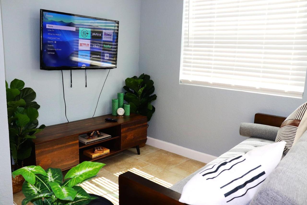 Luxury Studio Suite Close To Tampa Airport Екстер'єр фото